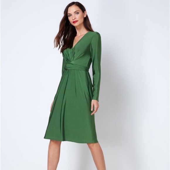 issa dresses website